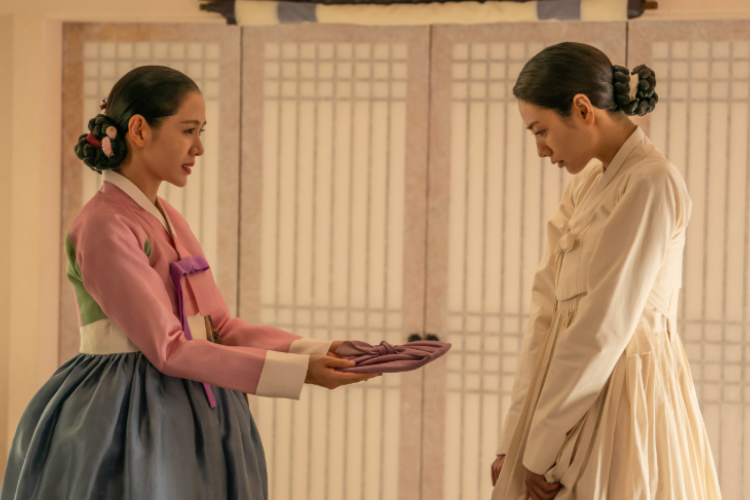 Disfruta de los Clásicos K-dramas Durante el Chuseok con Platos que te Harán la boca Agua